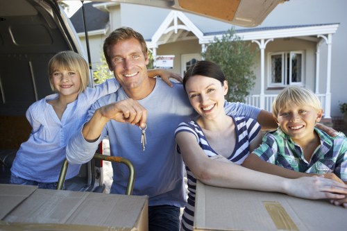 Moving house with storage support in Finchley