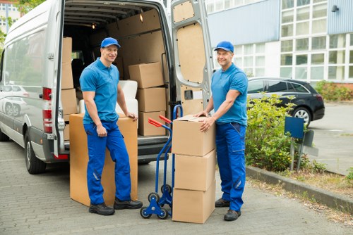 Flexible Finchley van service for small moves and deliveries
