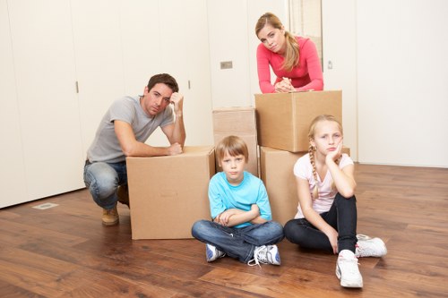 Local furniture removals in Finchley for homes and offices